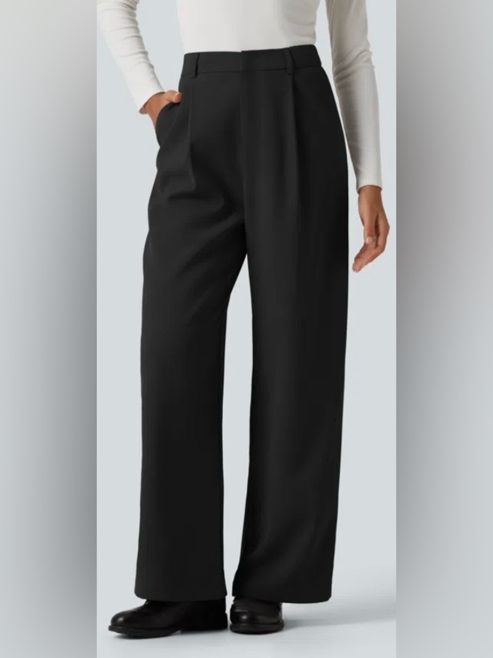MEDIUM . HALARA PLICATED ZIPPER/ CLASP WORK PANTS